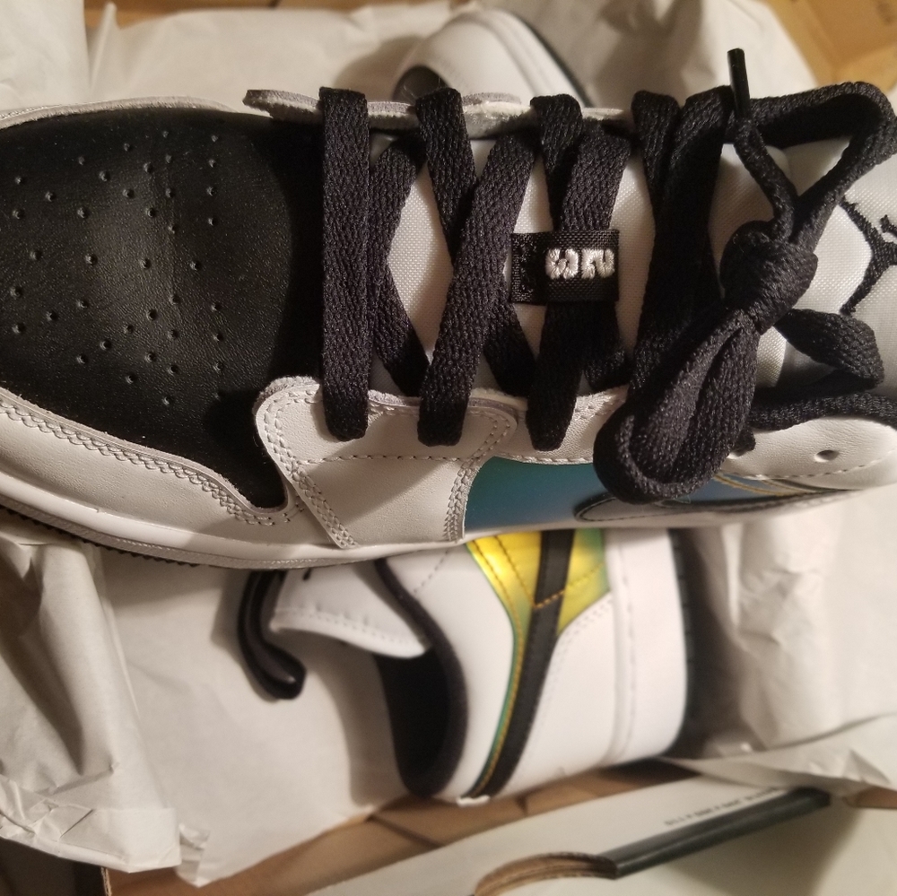 Air Jordan 1 Low Metallic (GS)